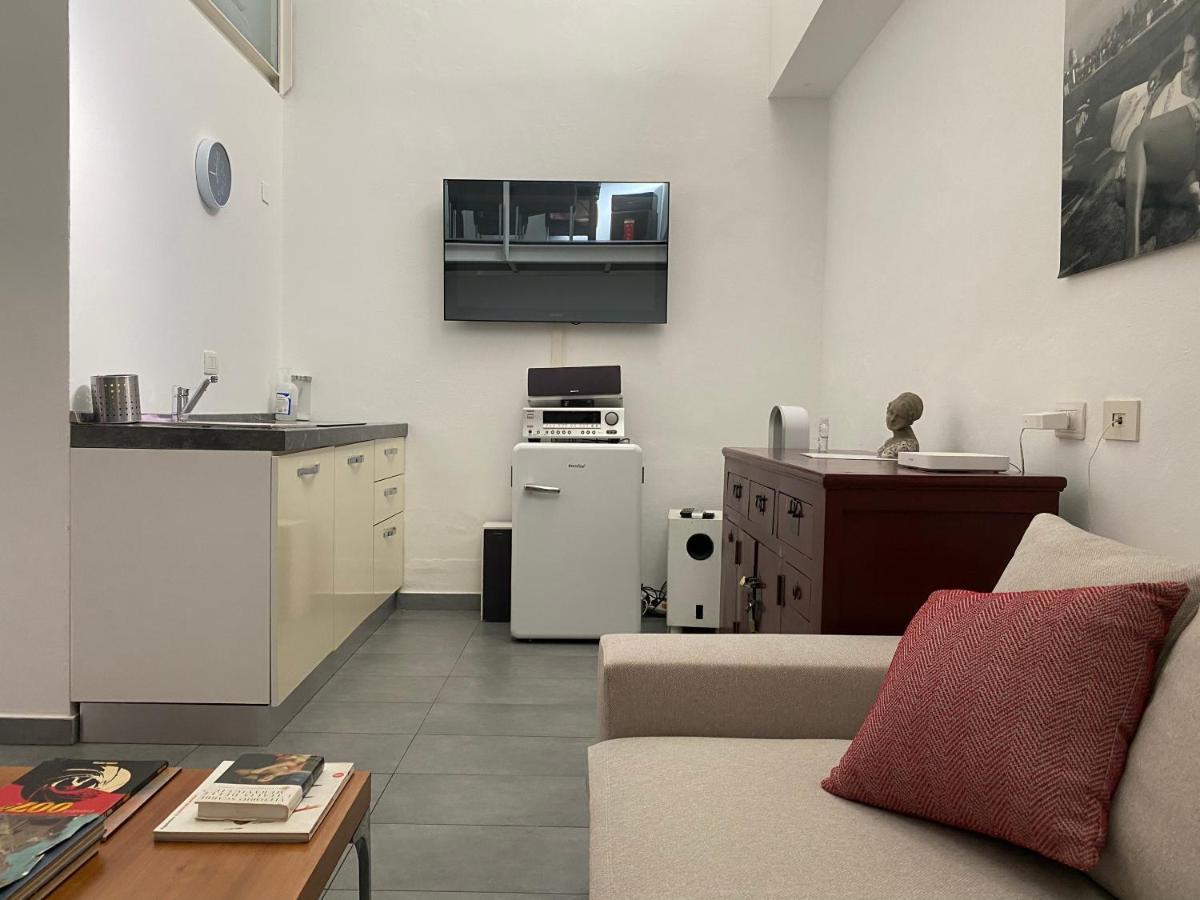 Living Milão Exterior foto